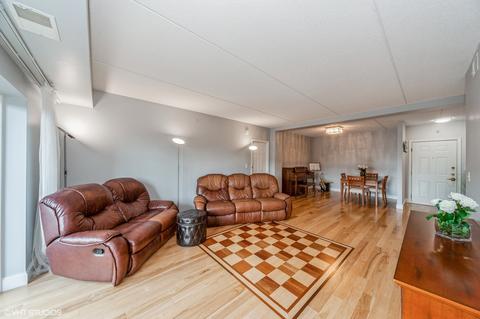 110 N Milwaukee Ave #403, Wheeling, IL 60090 photo 5