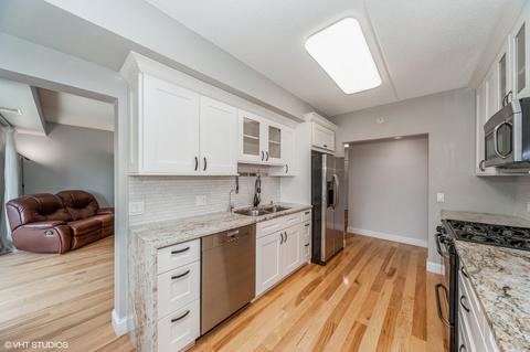 110 N Milwaukee Ave #403, Wheeling, IL 60090 photo 10