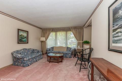 7913 W 73rd St, Bridgeview, IL 60455 photo 2