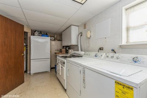 7913 W 73rd St, Bridgeview, IL 60455 photo 15