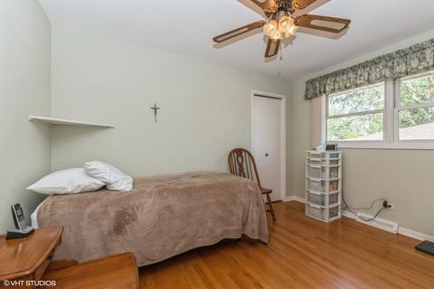 7913 W 73rd St, Bridgeview, IL 60455 photo 9