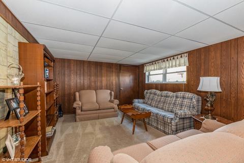 7913 W 73rd St, Bridgeview, IL 60455 photo 14