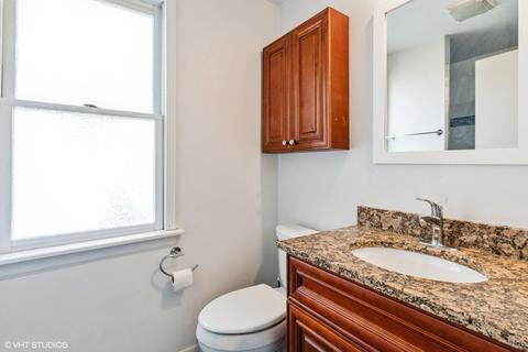 766 S 4th Ave, Des Plaines, IL 60016 photo 10