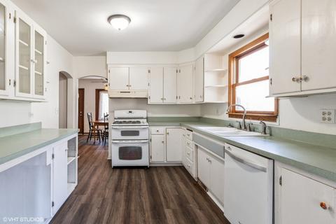 766 S 4th Ave, Des Plaines, IL 60016 photo 3