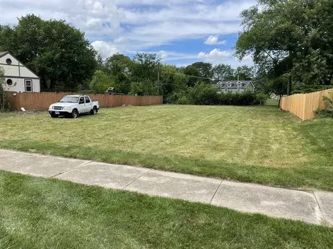 326 Plainfield Rd, Darien, IL 60561