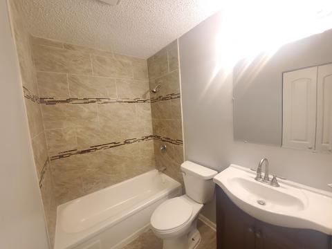 531 Konen Ave, Aurora, IL 60505 photo 13