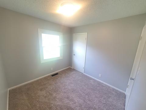 531 Konen Ave, Aurora, IL 60505 photo 11