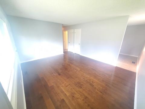 531 Konen Ave, Aurora, IL 60505 photo 3