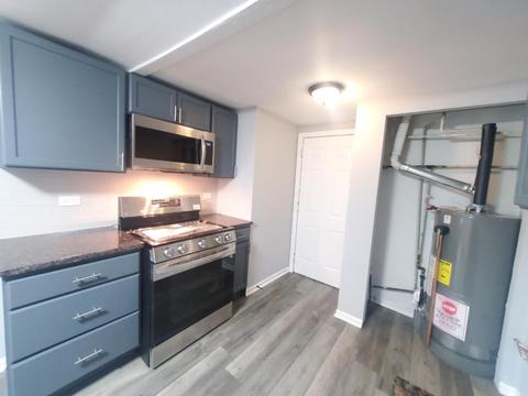 328 Eastern Ave, Aurora, IL 60505 photo 3