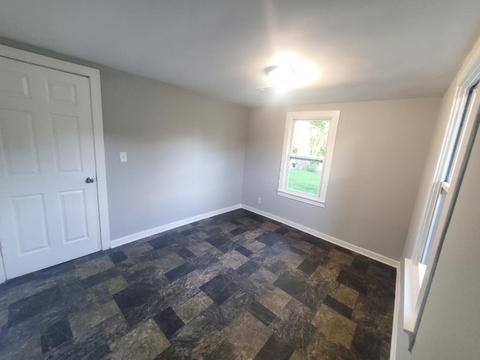 328 Eastern Ave, Aurora, IL 60505 photo 9