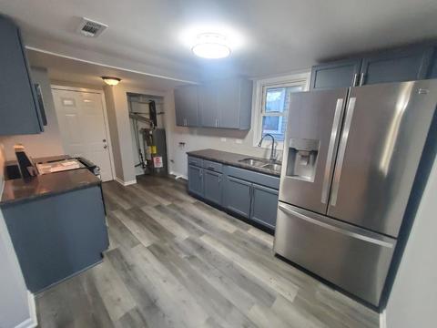 328 Eastern Ave, Aurora, IL 60505 photo 4