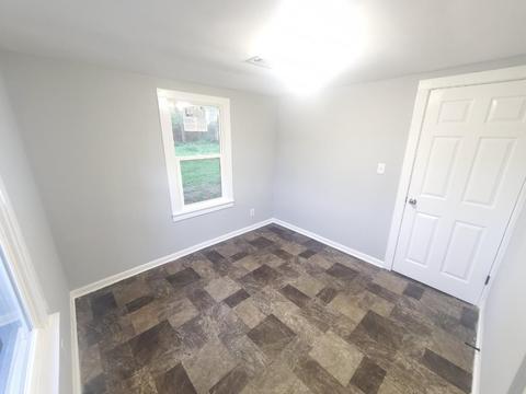 328 Eastern Ave, Aurora, IL 60505 photo 8