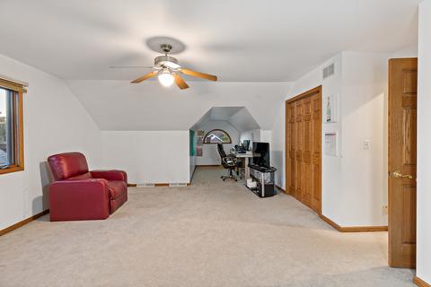 Undisclosed, Lansing, IL 60438 photo 15