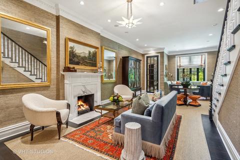 54 Elm St, Chicago, IL 60611 photo 4