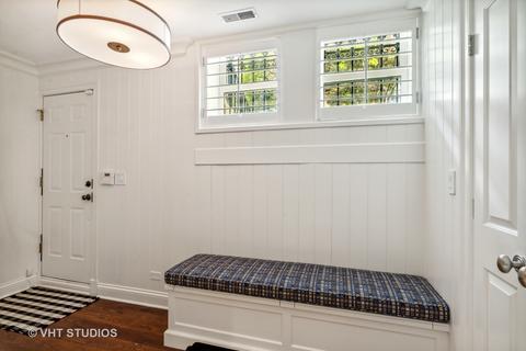 54 Elm St, Chicago, IL 60611 photo 27