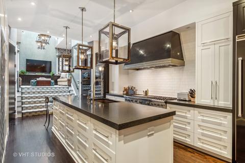 54 Elm St, Chicago, IL 60611 photo 8