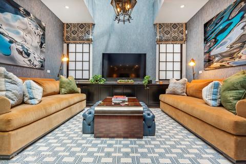 54 Elm St, Chicago, IL 60611 photo 10