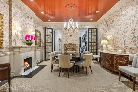 54 Elm St, Chicago, IL 60611 photo 6