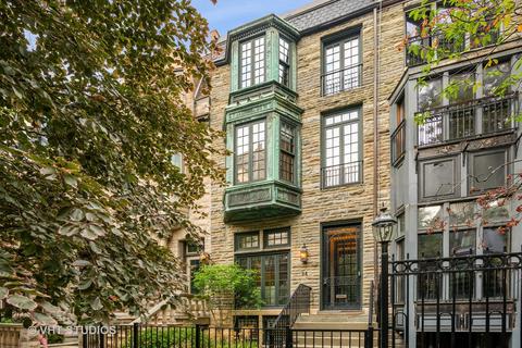 54 Elm St, Chicago, IL 60611 photo 1