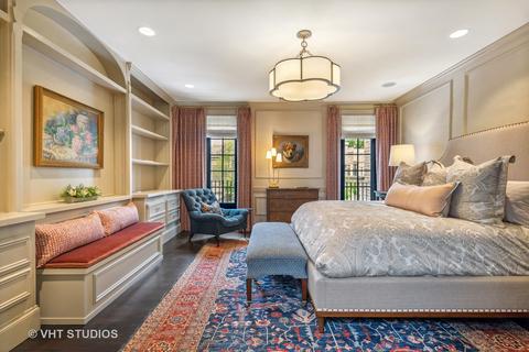 54 Elm St, Chicago, IL 60611 photo 16