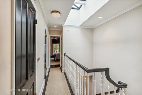 54 Elm St, Chicago, IL 60611 photo 28