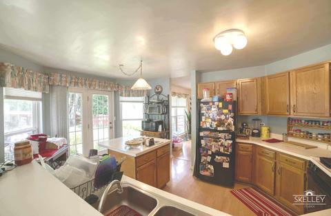 1452 Knotty Pine Dr, Elgin, IL 60123 photo 7