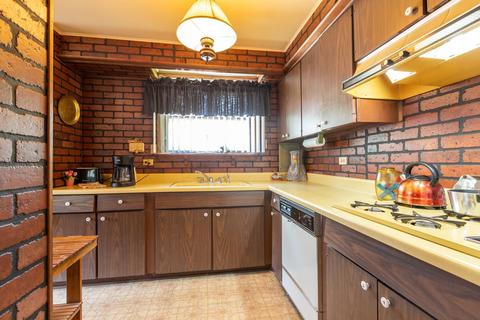 14420 Springfield Ave, Midlothian, IL 60445 photo 5