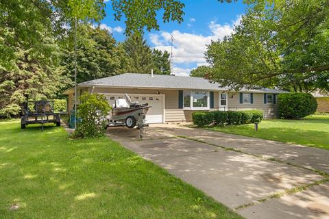 1806 E 37th St, Sterling, IL 61081 photo 3