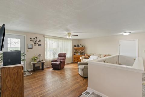 1806 E 37th St, Sterling, IL 61081 photo 5