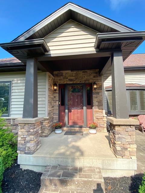 1917 W Leopard Dr, Dixon, IL 61021 photo 2