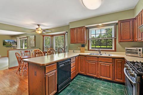 1321 Prairie Dr, Algonquin, IL 60102 photo 11