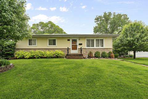 713 Hackberry Ln, Mount Prospect, IL 60056 photo 1