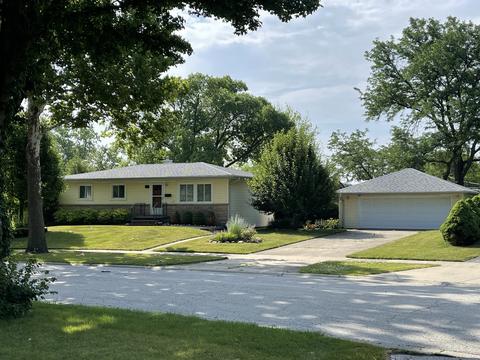 713 Hackberry Ln, Mount Prospect, IL 60056 photo 2