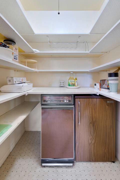 300 Springfield Ter, Des Plaines, IL 60018 photo 17