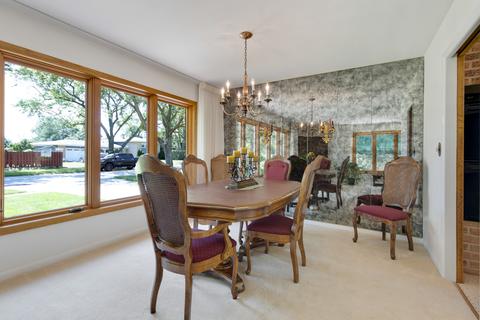 300 Springfield Ter, Des Plaines, IL 60018 photo 10