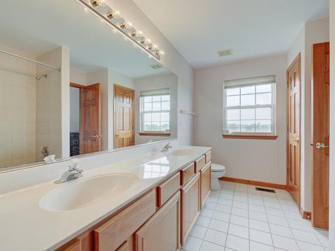 1438 Saddleridge Pl, Bartlett, IL 60103 photo 25
