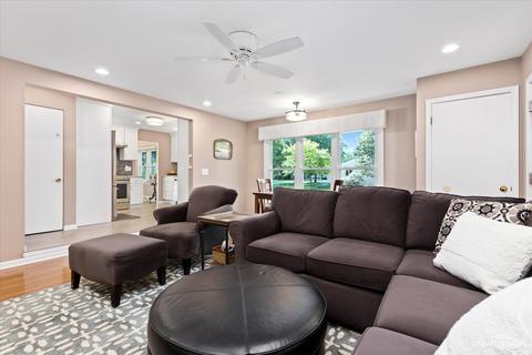 179 Central Ave, Aurora, IL 60506 photo 11