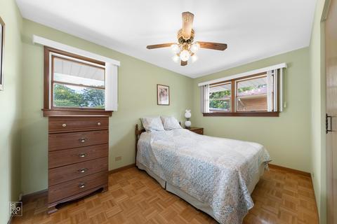 619 Jon Ln, Des Plaines, IL 60016 photo 10