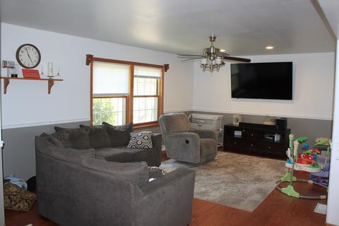 800 Sunset Dr, Morrison, IL 61270 photo 4