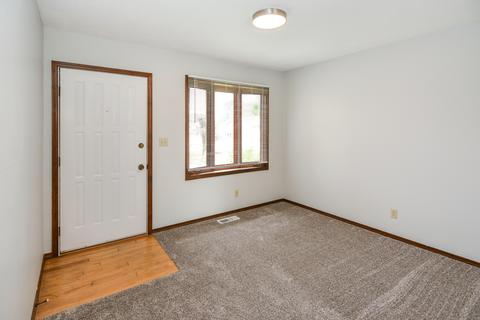1403 Challis Dr, Bloomington, IL 61704 photo 29