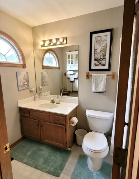 8532 Pearson Dr, Darien, IL 60561 photo 13