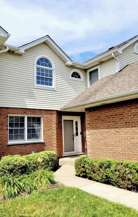 8532 Pearson Dr, Darien, IL 60561 photo 3