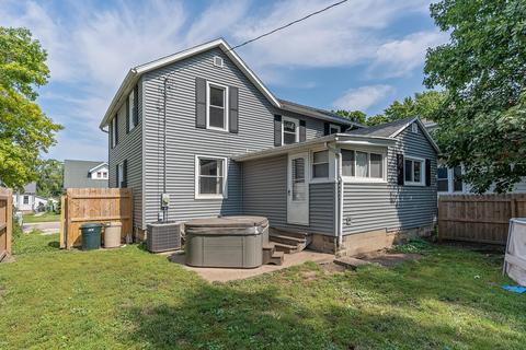 207 E Ash St, Fairbury, IL 61739 photo 4