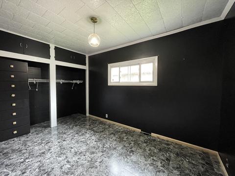 420 W 3rd St, Spring Valley, IL 61362 photo 6