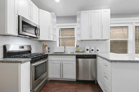 1553 E 93rd St, Chicago, IL 60619 photo 3