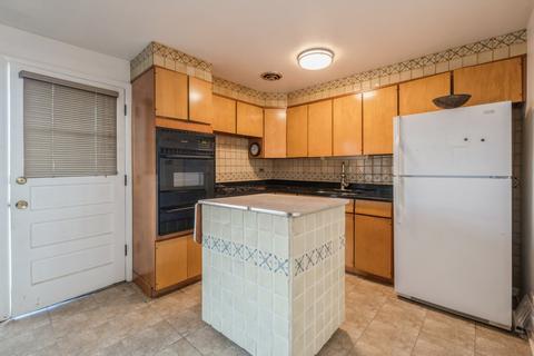 1338 E 87th St, Chicago, IL 60619 photo 6