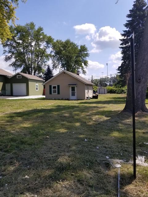 1202 Charles St, Mchenry, IL 60051 photo 4