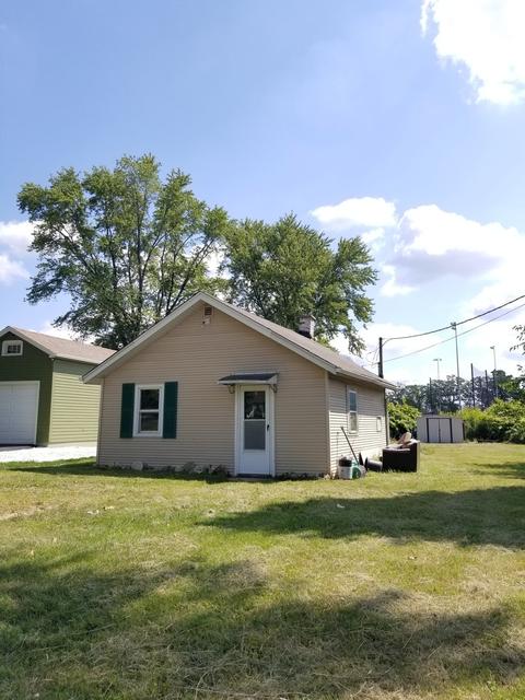 1202 Charles St, Mchenry, IL 60051 photo 3