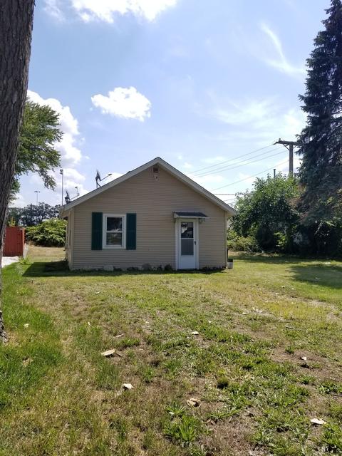1202 Charles St, Mchenry, IL 60051 photo 2