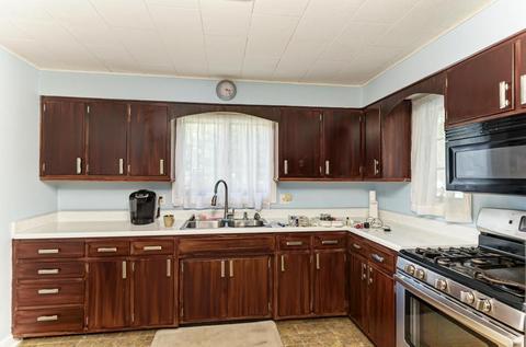 138 E Union St, Seneca, IL 61360 photo 13